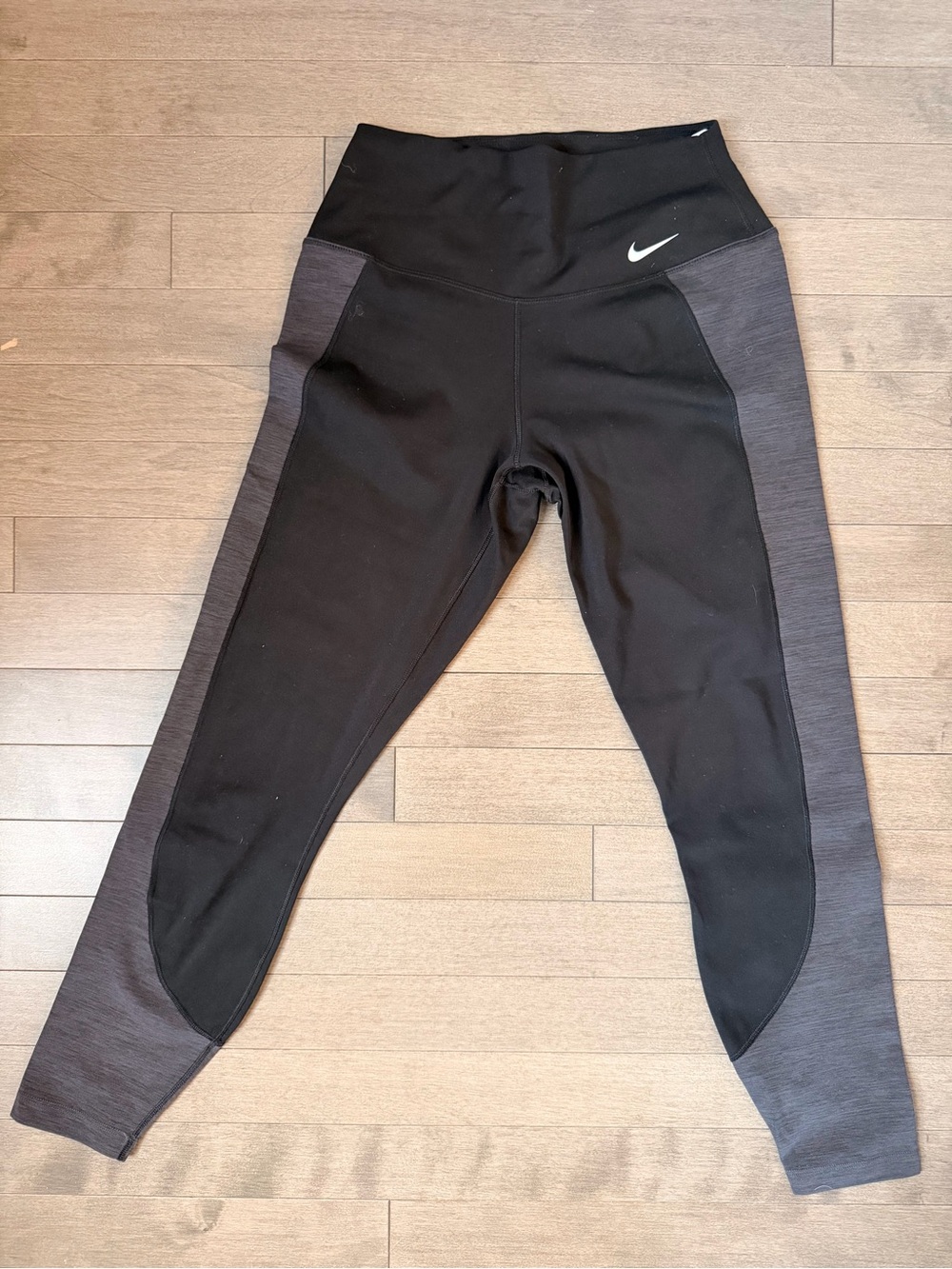 Nike Pro High-Waisted 7/8 Training Leggings
